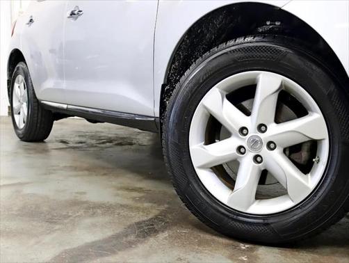 2010 Nissan Murano LE