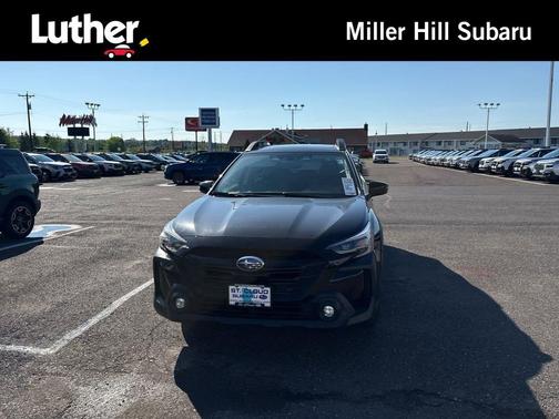 Crystal Black Silica 2024 Subaru Outback Onyx Edition XT