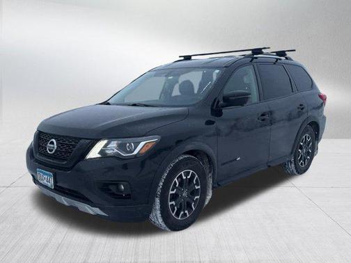 2019 Nissan Pathfinder SL
