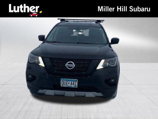 2019 Nissan Pathfinder SL