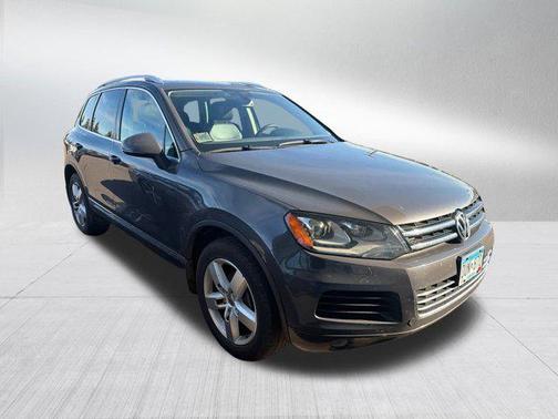 2012 Volkswagen Touareg TDI Lux