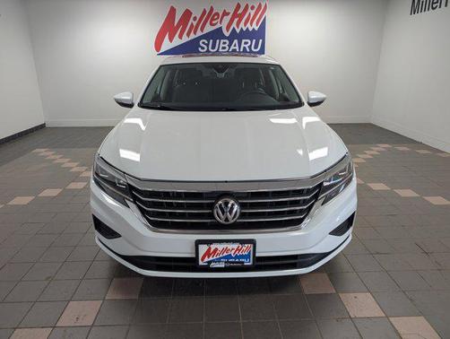 2022 Volkswagen Passat 2.0T SE