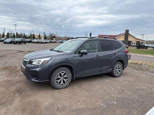 Magnetite Gray Metallic 2020 Subaru Forester Premium