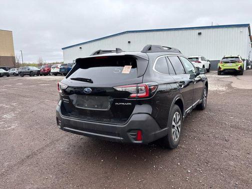 Crystal Black Silica 2022 Subaru Outback Premium