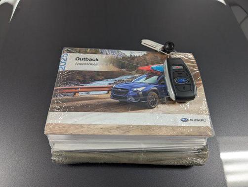 2025 Subaru Outback Touring XT