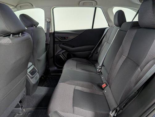 2025 Subaru Outback Base