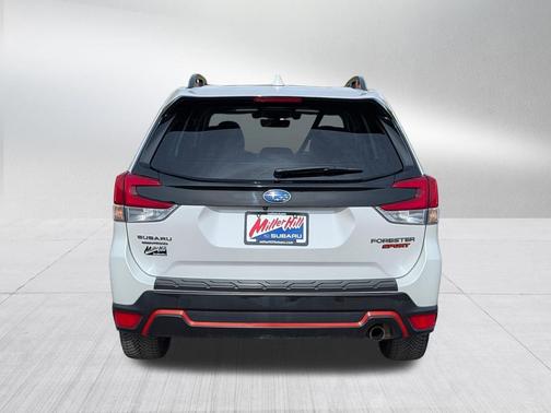 Crystal White Pearl 2021 Subaru Forester Sport