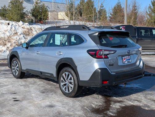 2025 Subaru Outback Base