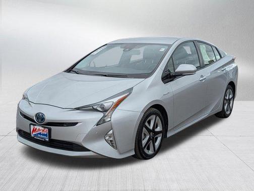 Classic Silver Metallic 2018 Toyota Prius Four Touring
