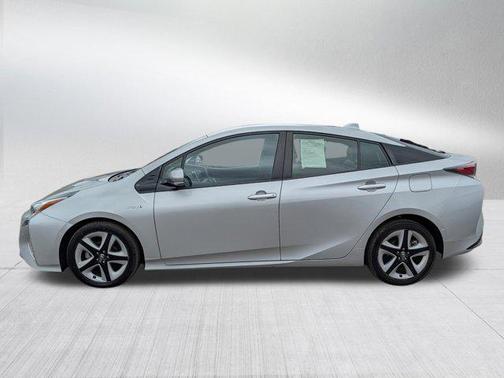 Classic Silver Metallic 2018 Toyota Prius Four Touring