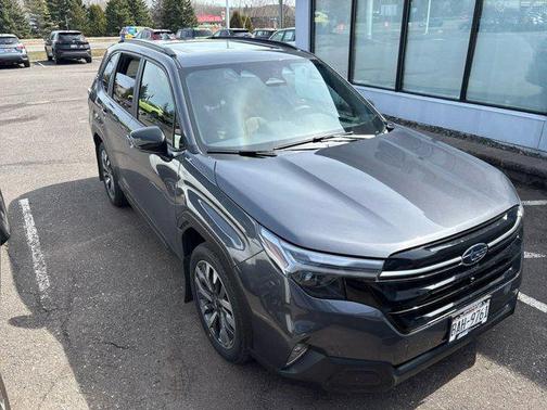 Magnetite Gray Metallic 2025 Subaru Forester Touring