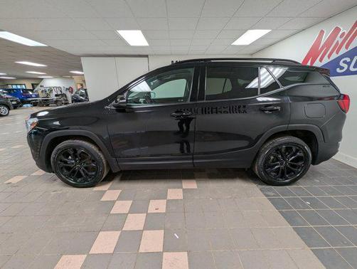 2021 GMC Terrain SLT