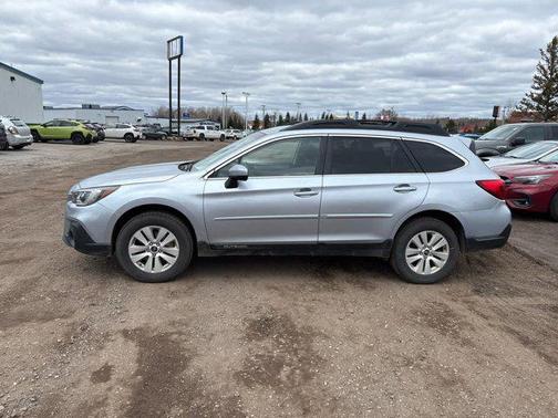 Ice Silver Metallic 2019 Subaru Outback 2.5i Premium