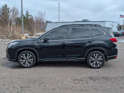 Crystal Black Silica 2023 Subaru Forester Limited