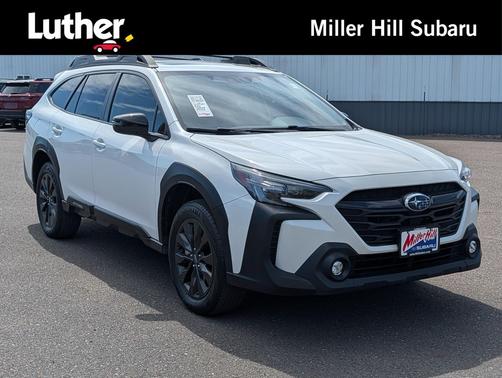 Crystal White Pearl 2024 Subaru Outback Onyx Edition