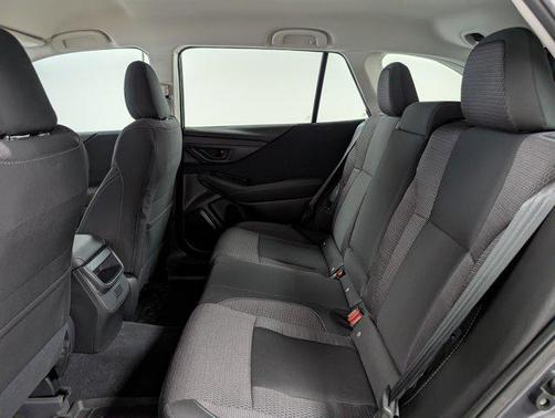 2025 Subaru Outback Base