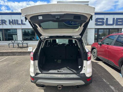 White Platinum Metallic Tri-Coat 2018 Ford Escape Titanium