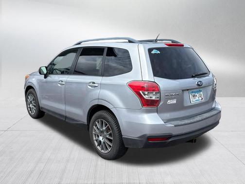Ice Silver Metallic 2014 Subaru Forester 2.5i Premium