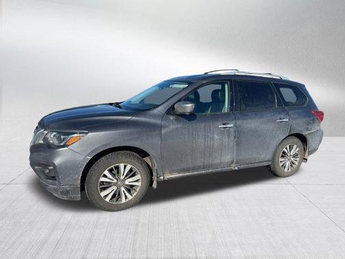 2017 Nissan Pathfinder SL