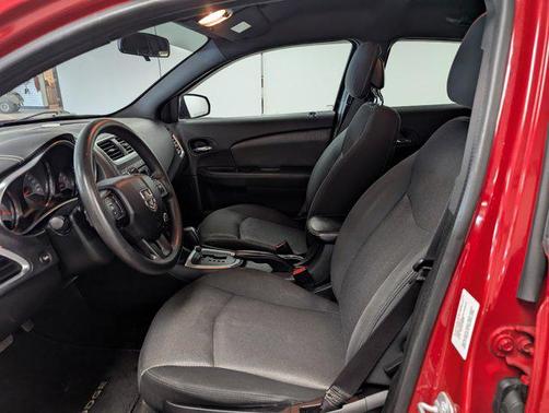 2014 Dodge Avenger SE