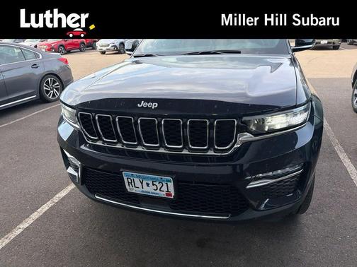 Midnight Sky 2024 Jeep Grand Cherokee Limited