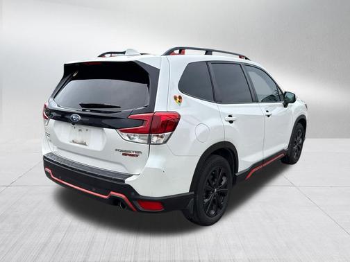 Crystal White Pearl 2021 Subaru Forester Sport