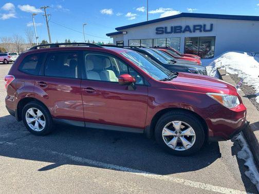 Venetian Red Pearl 2014 Subaru Forester 2.5i Premium