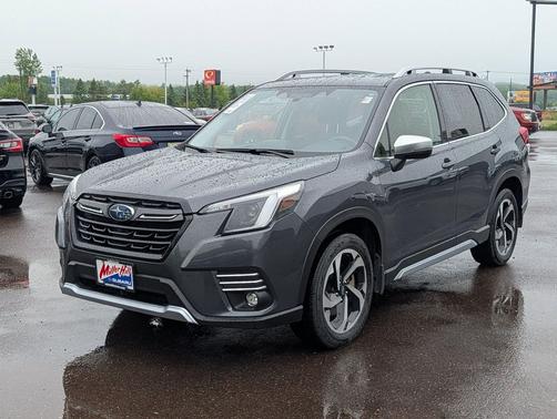Magnetite Gray Metallic 2024 Subaru Forester Touring