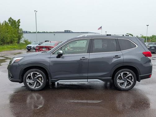 Magnetite Gray Metallic 2024 Subaru Forester Touring