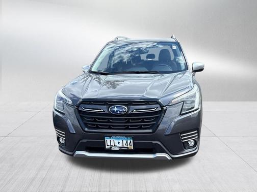 Magnetite Gray Metallic 2024 Subaru Forester Touring