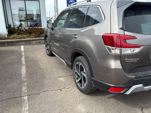 Brilliant Bronze Metallic 2024 Subaru Forester Touring