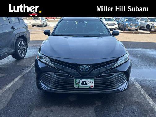 2020 Toyota Camry Hybrid XLE
