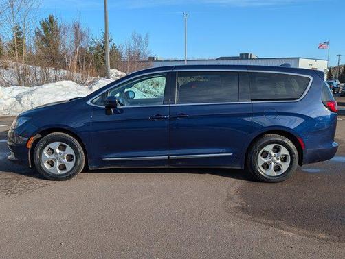 2017 Chrysler Pacifica LX
