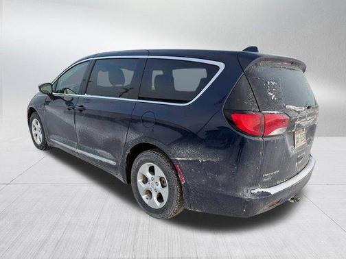 2017 Chrysler Pacifica LX