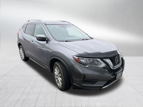 Gun Metallic 2019 Nissan Rogue SV