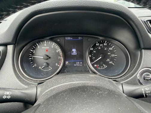 Gun Metallic 2019 Nissan Rogue SV