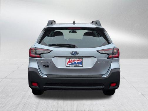 2025 Subaru Outback Base