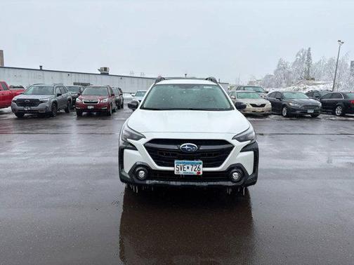 2025 Subaru Outback Base