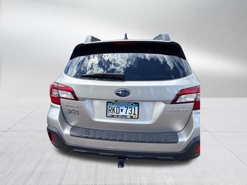 Tungsten Metallic 2018 Subaru Outback 2.5i Limited