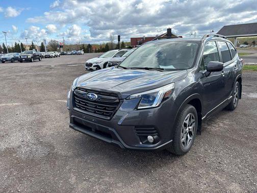 Magnetite Gray Metallic 2023 Subaru Forester Premium