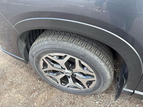 Magnetite Gray Metallic 2023 Subaru Forester Premium
