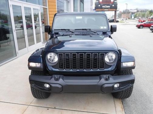2025 Jeep Gladiator Sport