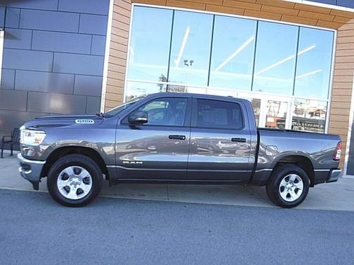 2023 RAM 1500 Big Horn Crew Cab 4x4 57' Box