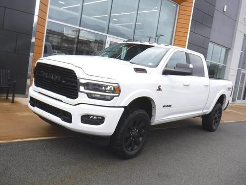 2022 RAM 2500 Laramie Crew Cab 4x4 64' Box