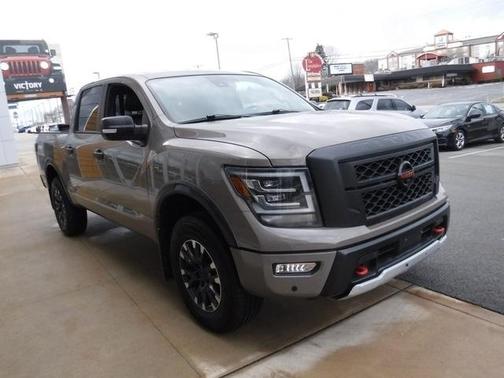2022 Nissan Titan PRO-4X