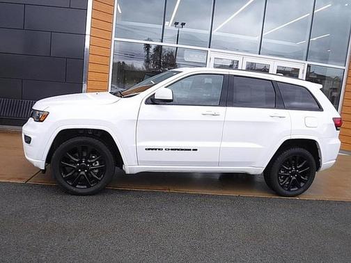 2022 Jeep Grand Cherokee WK Laredo