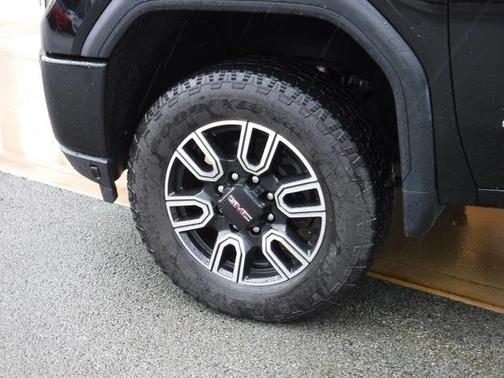 2022 GMC Sierra 2500 AT4