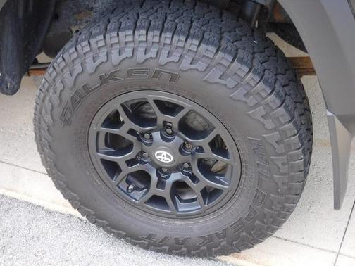 2020 Toyota Tacoma SR