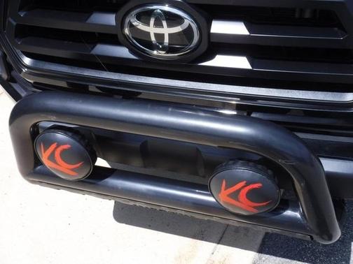 2020 Toyota Tacoma SR