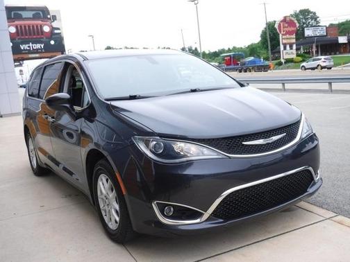 2020 Chrysler Pacifica Touring